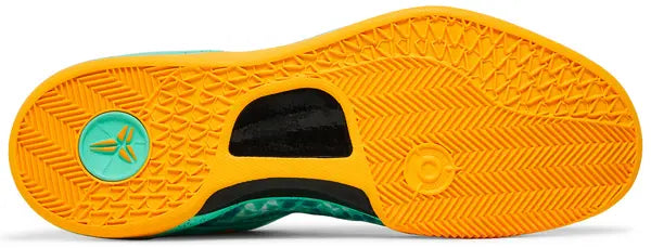 Nike Kobe 8 Green Glow Snakeskin Basketball Trainers
