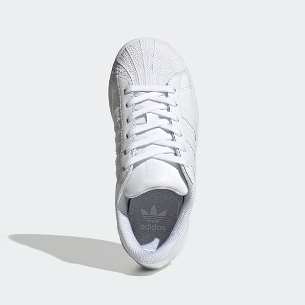 adidas Originals Unisex Superstar Sneaker White