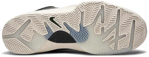 Undefeated x Nike Kobe 4 Protro  Fir Trainers – Green Low-Top Basketball Sneakers