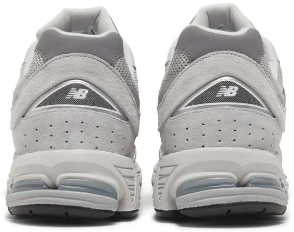 New Balance 2002R light Grey’ Trainers – Suede Mesh Sneakers with ABZORB & N-ergy Cushioning