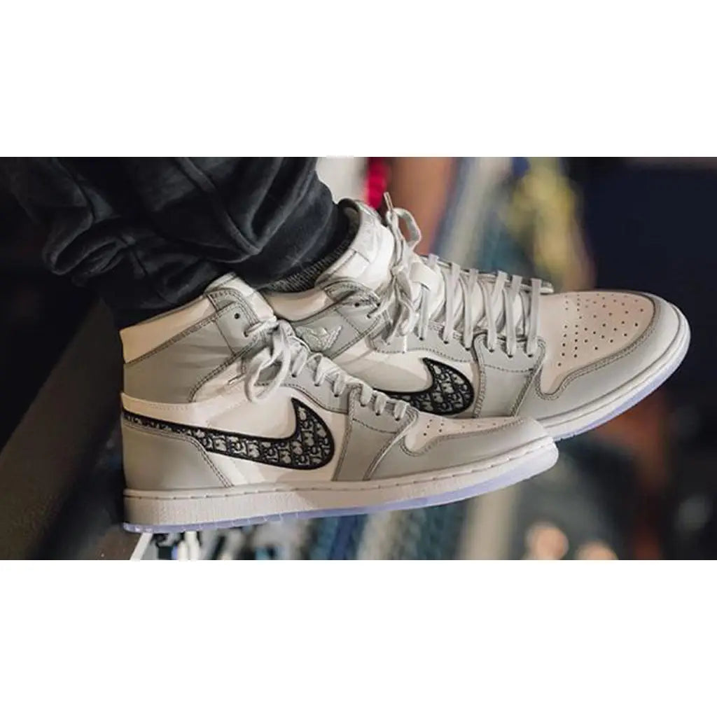 Dior x Air Jordan 1 High OG “Grey