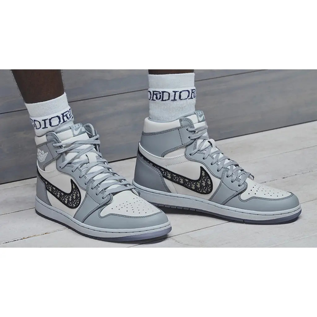 Dior x Air Jordan 1 High OG “Grey