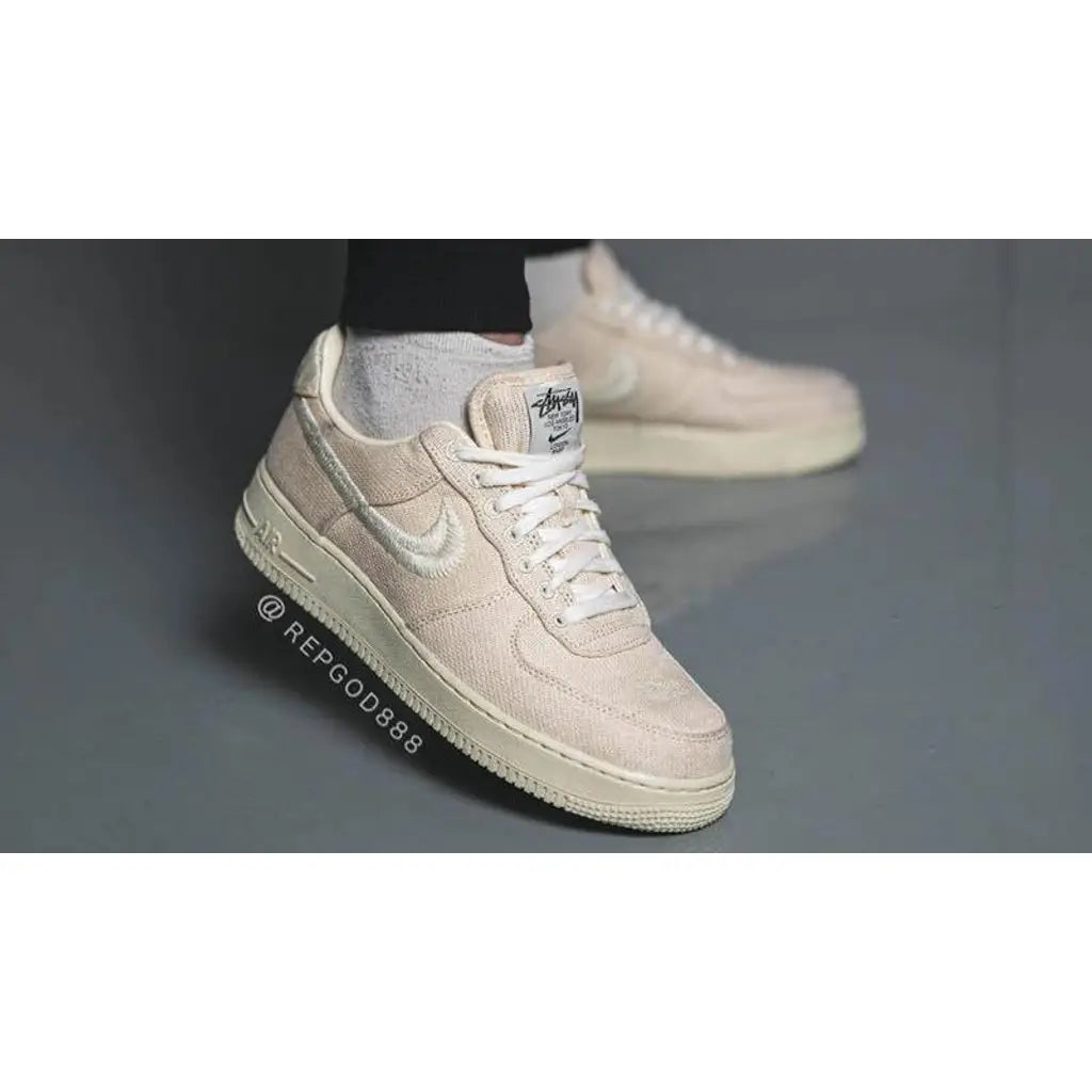 Stüssy x Nike Air Force 1 Fossil Stone – Streetwear Collaboration Sneaker