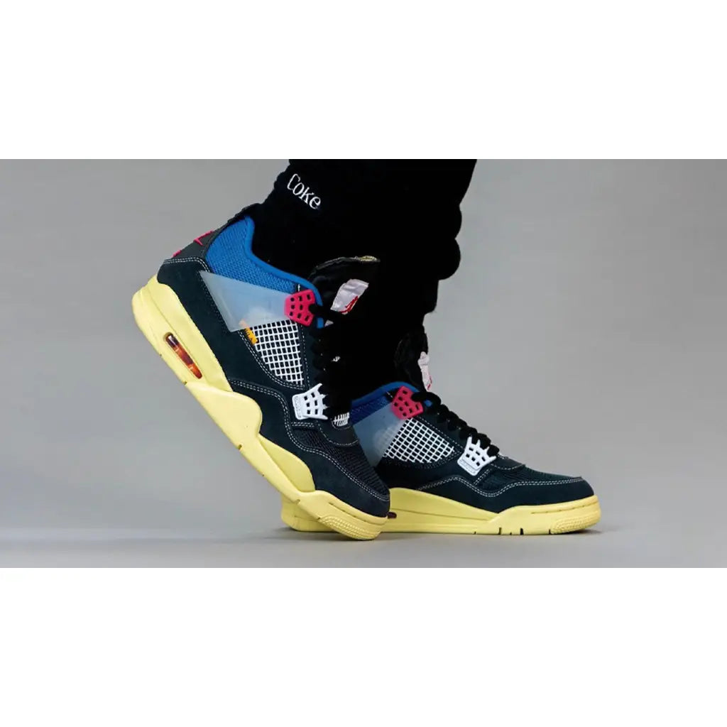 Union x Air Jordan 4 Off Noir – Premium Collaboration with Subtle Dark Tones
