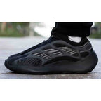 Yeezy 700 V3 Alvah