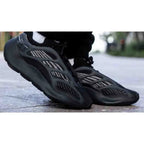 Yeezy 700 V3 Alvah
