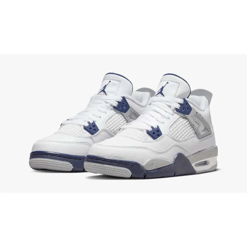 Air Jordan 4 GS Midnight Navy – Classic Silhouette with Bold Navy Accents