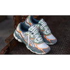 ASICS GEL-NYC Sneakers – Cream / Clay Grey
