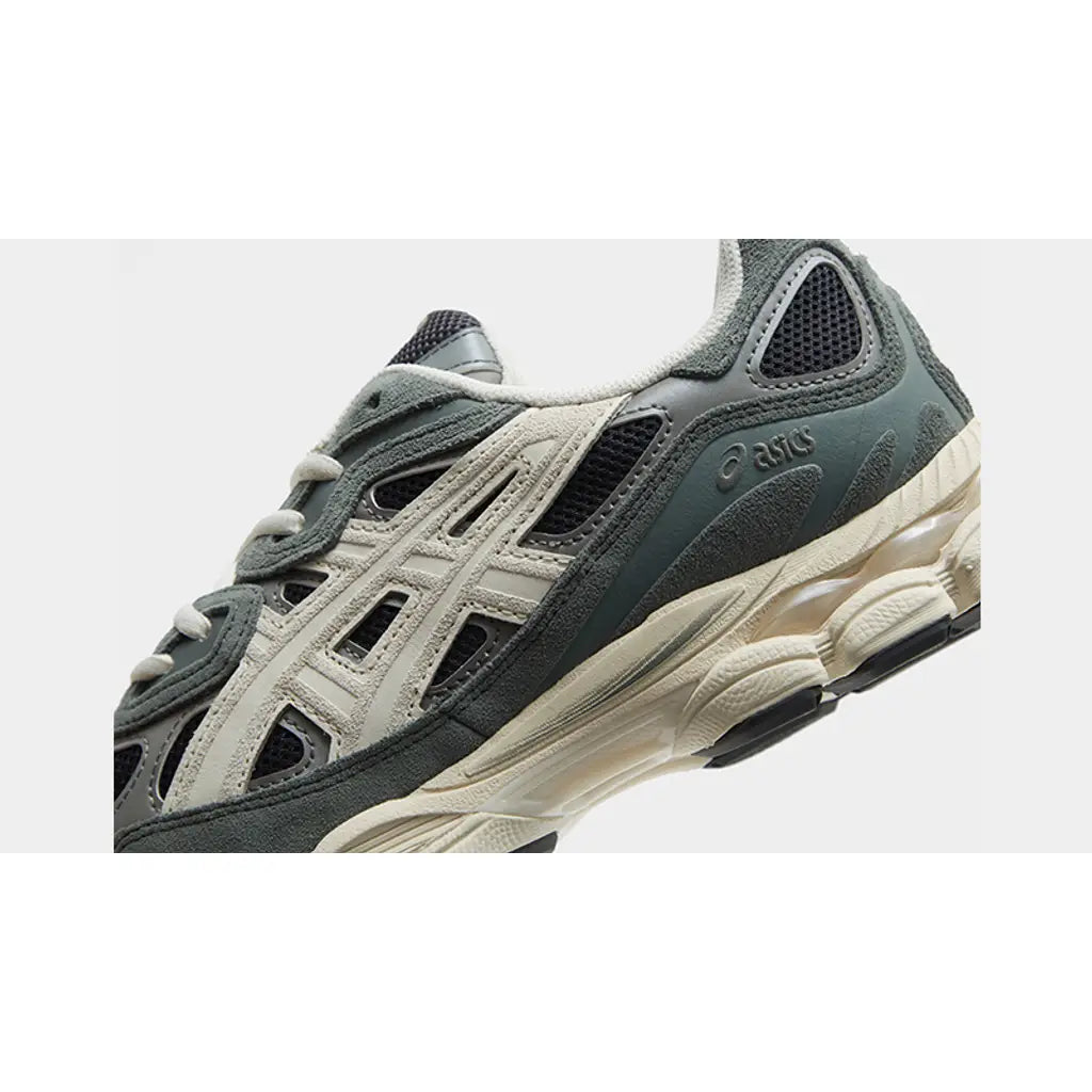 ASICS GEL-NYC Sneakers – Graphite Grey / Smoke Grey