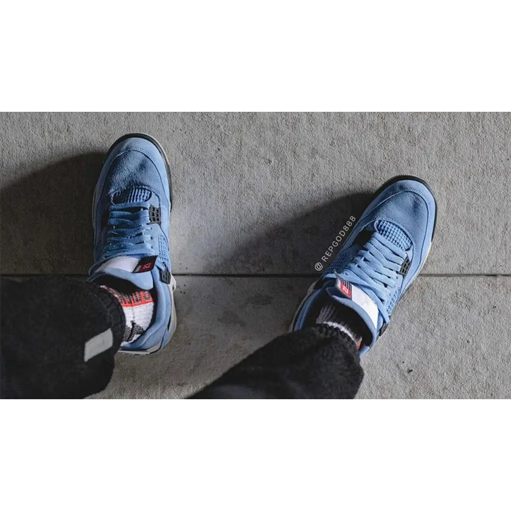 Air Jordan 4 University Blue – Classic Silhouette with Bold Collegiate Colourway