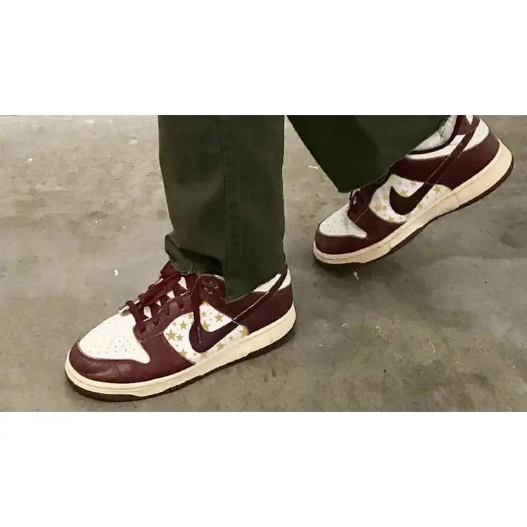 Supreme x Nike SB Dunk Low Stars Barkroot Brown – Limited Edition Skate Sneakers