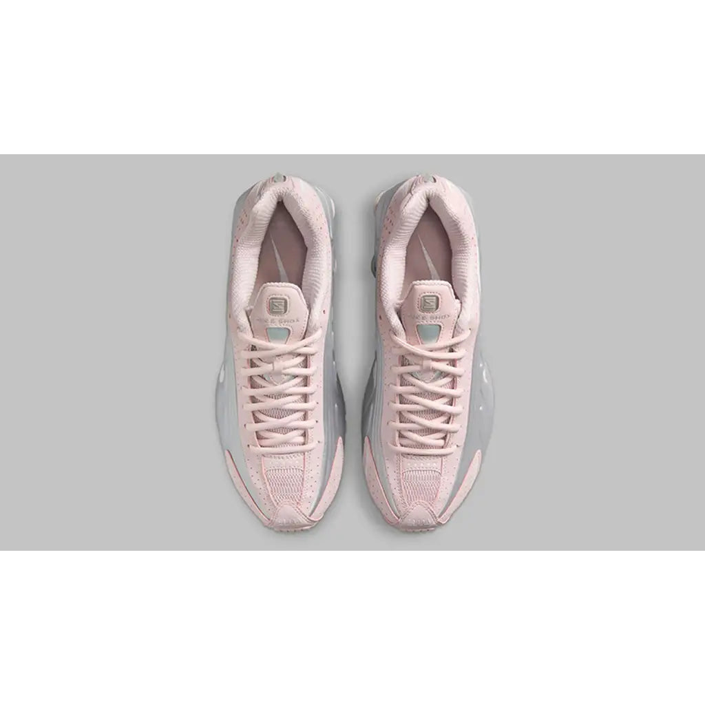 Nike Shox R4 Barely Rose Platinum – Fashionable Cushioned Sneakers