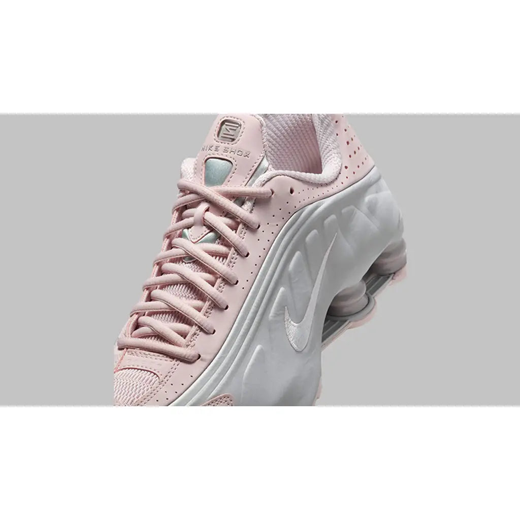 Nike Shox R4 Barely Rose Platinum – Fashionable Cushioned Sneakers
