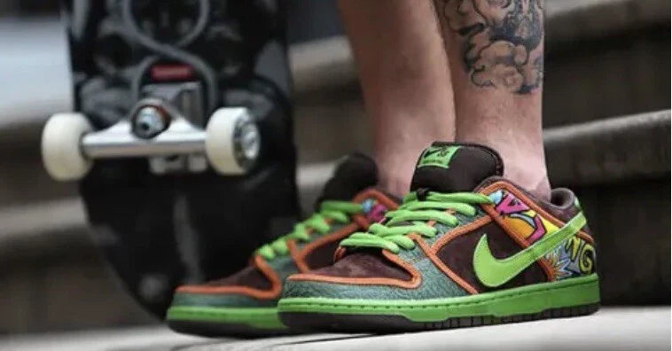 Nike SB Dunk Low ‘De La Soul’ 2015 – Classic Retro SB Dunk Trainers