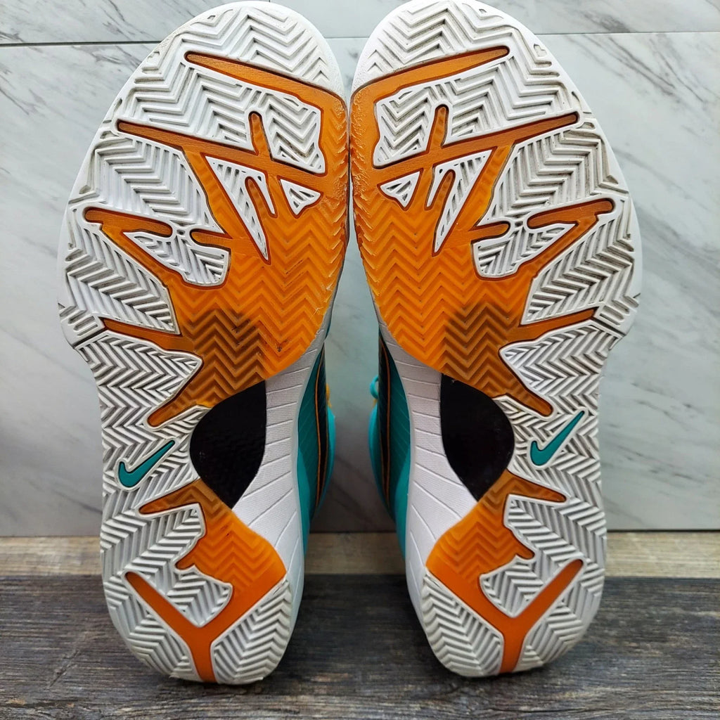 Nike Undefeated x Kobe IV Protro PE Hyper Jade Orange Trainers – Exclusive Player Edition Basketball Sneakers