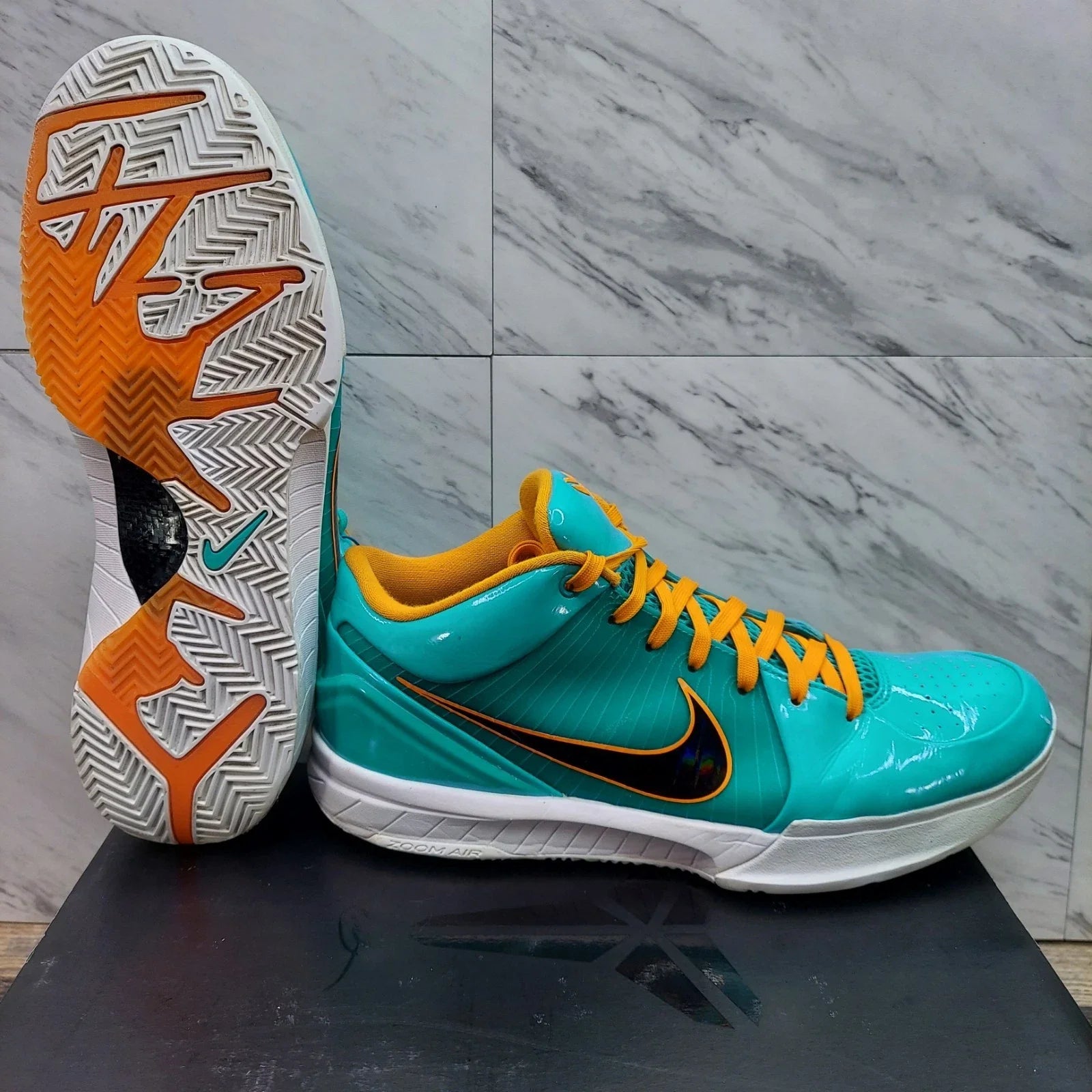 Nike Undefeated x Kobe IV Protro PE Hyper Jade Orange Trainers – Exclusive Player Edition Basketball Sneakers