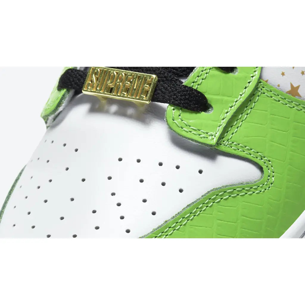 Supreme x Nike SB Dunk Low Stars Mean Green – Limited Edition Supreme SB Dunk