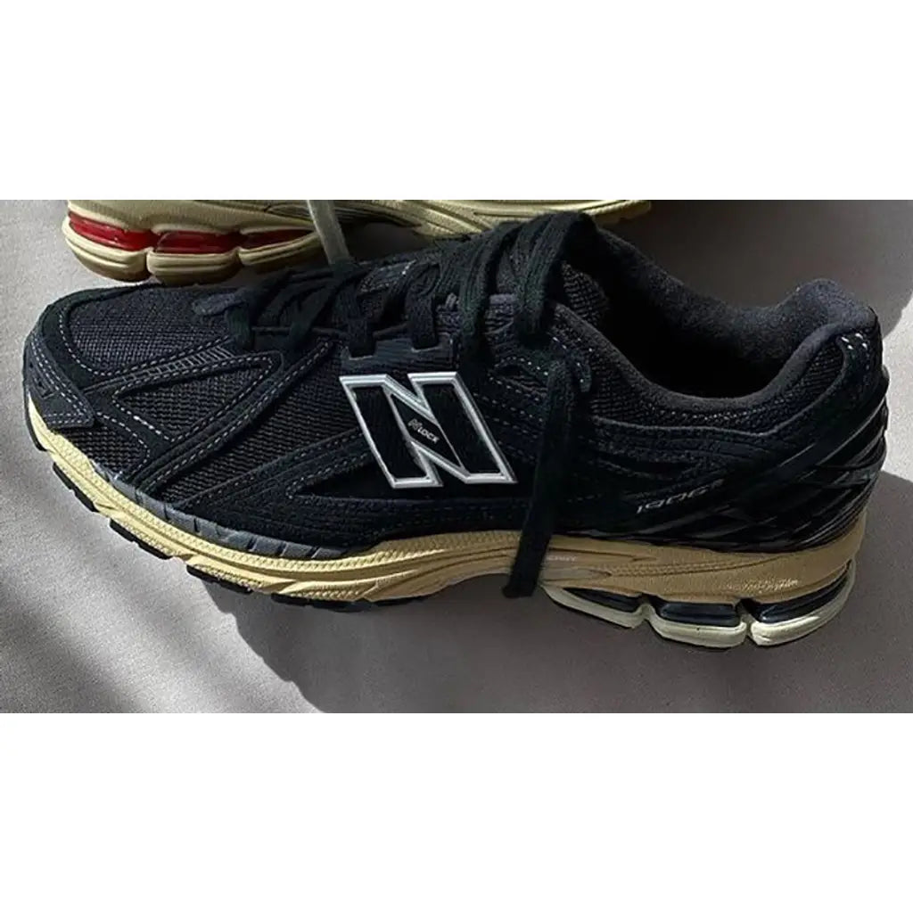 New Balance 1906R ‘Black’ Trainers – Mesh Running Sneakers with ABZORB & N-ergy Cushioning