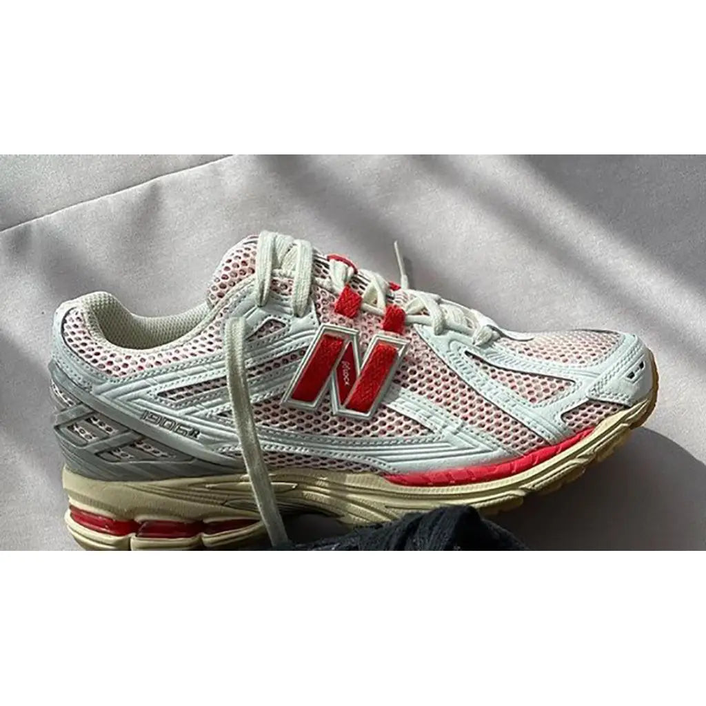 New Balance 1906R ‘White Red’ Trainers – Mesh Running Sneakers with ABZORB & N-ergy Cushioning (M1906RO)